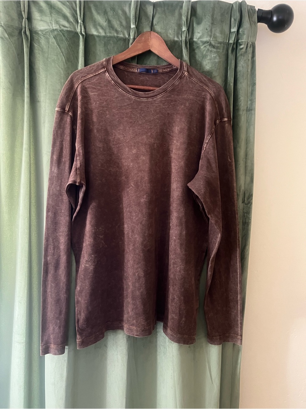 Agave Vintage Acid Wash Long-Sleeve Crewneck Shirt  Size XL